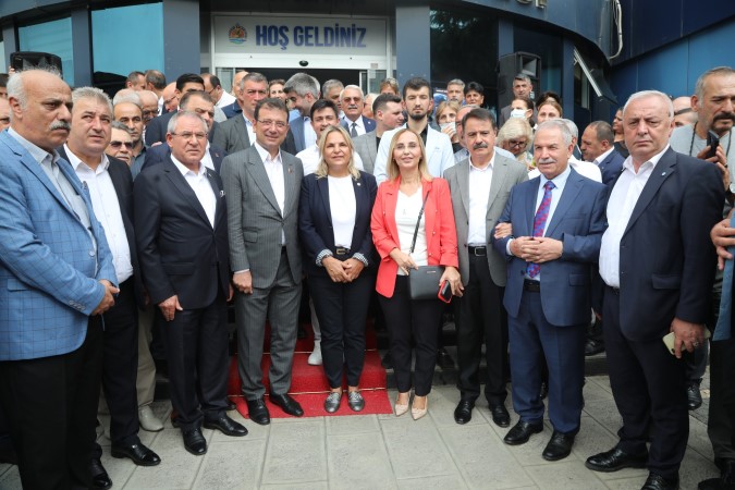 Ekrem İmamoğlu'na Atakum'da sevgi seli!