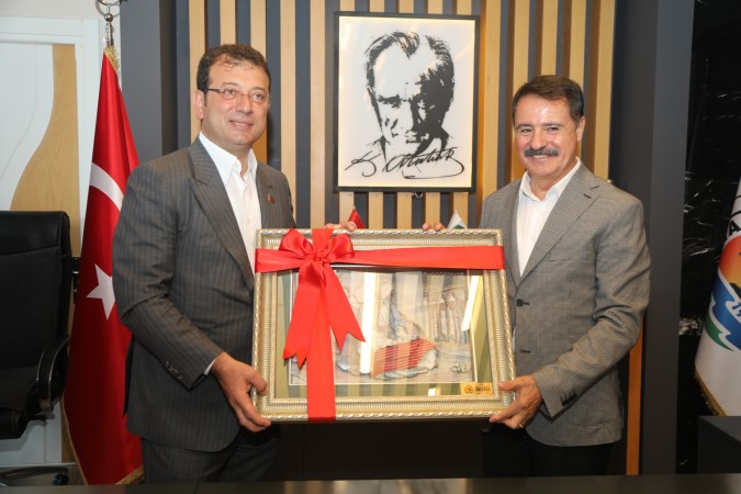Ekrem İmamoğlu'na Atakum'da sevgi seli!