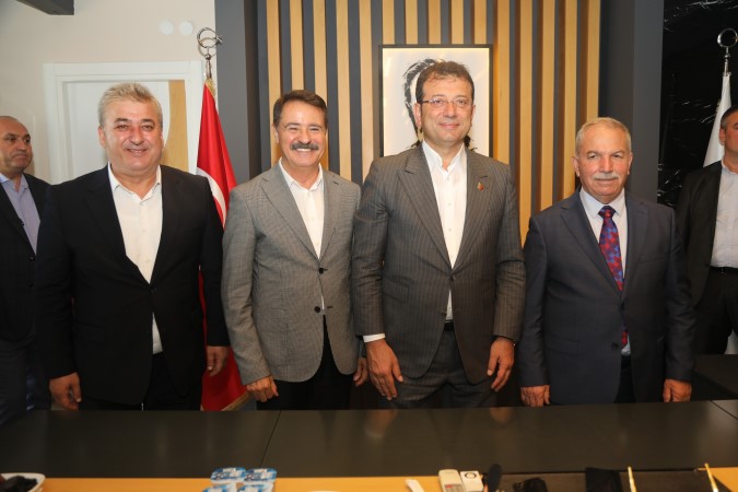 Ekrem İmamoğlu'na Atakum'da sevgi seli!
