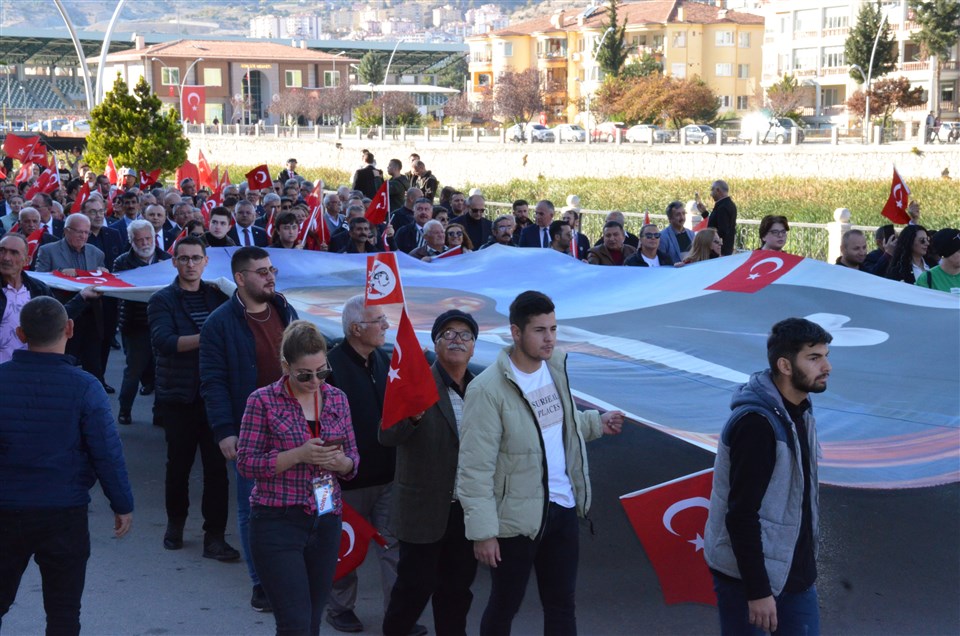 Amasya’da Cumhuriyet Yürüyüşü