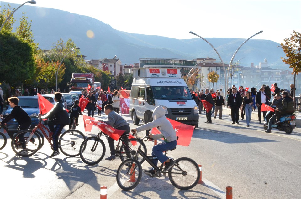 Amasya’da Cumhuriyet Yürüyüşü