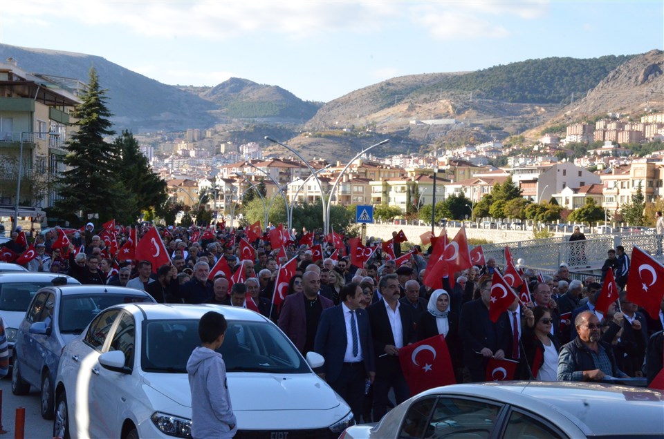 Amasya’da Cumhuriyet Yürüyüşü