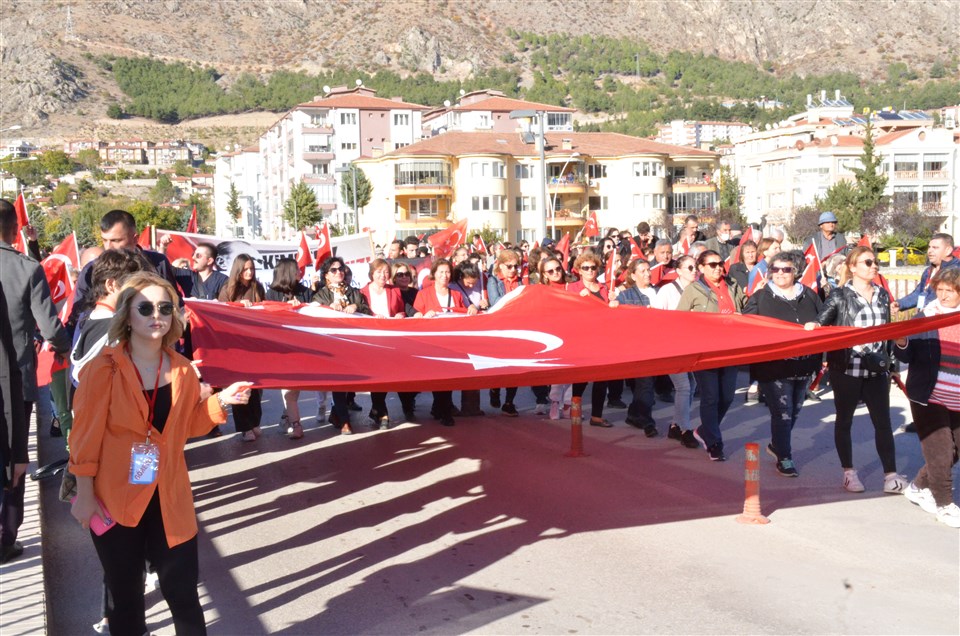 Amasya’da Cumhuriyet Yürüyüşü