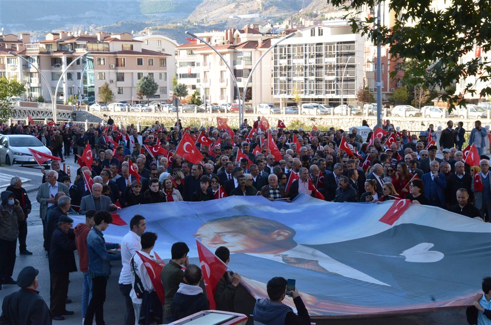 Amasya’da Cumhuriyet Yürüyüşü