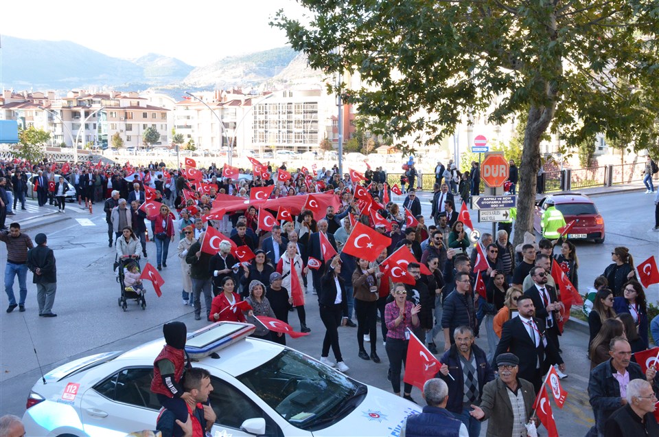 Amasya’da Cumhuriyet Yürüyüşü