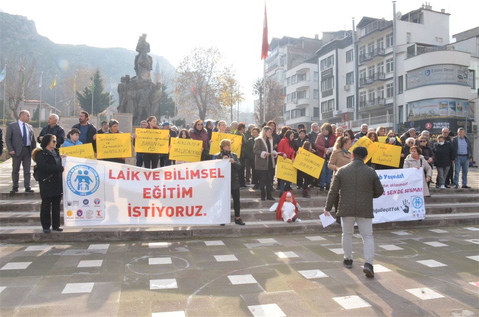 Çocuk İstismarı Suçtur Aklanamaz