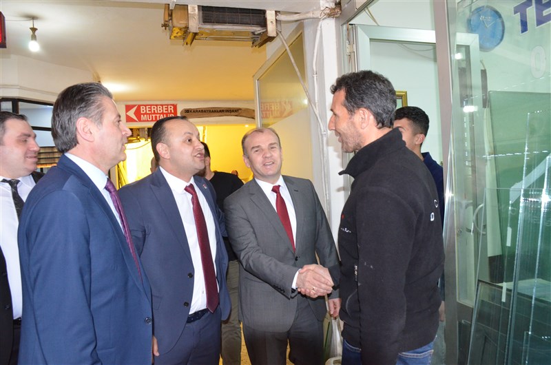 Kendisine Oy Toplar Gibi Çalıştı
