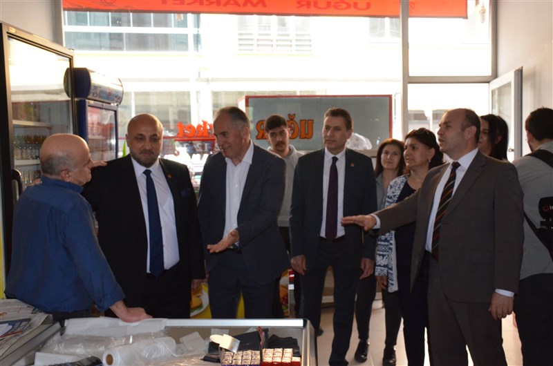 Kendisine Oy Toplar Gibi Çalıştı