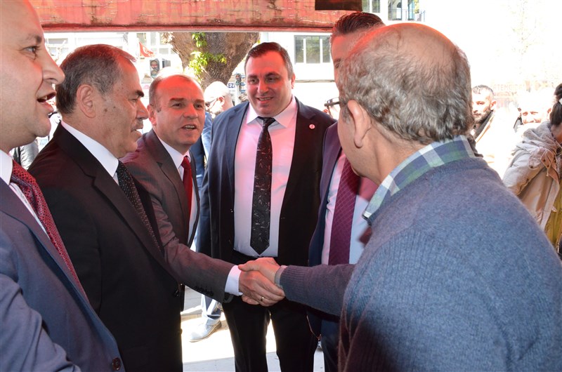 Kendisine Oy Toplar Gibi Çalıştı