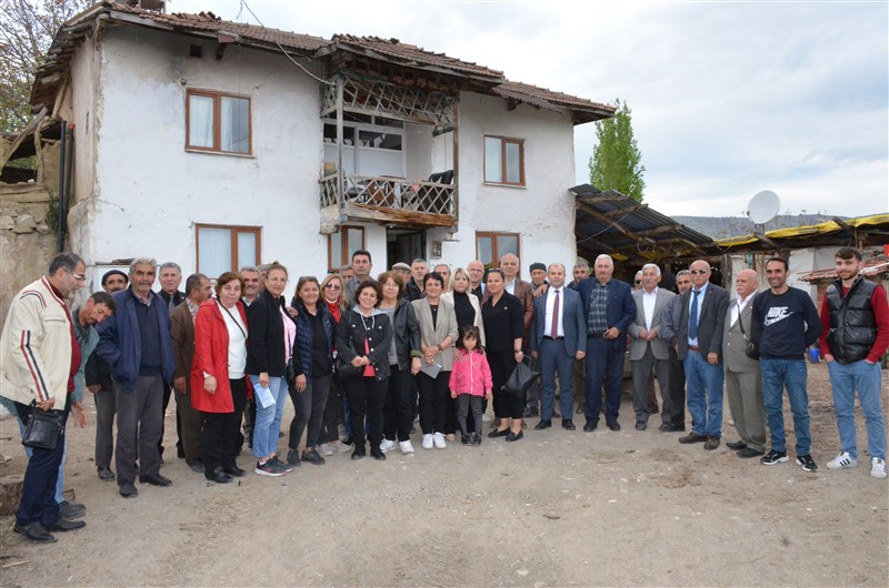 Kendisine Oy Toplar Gibi Çalıştı