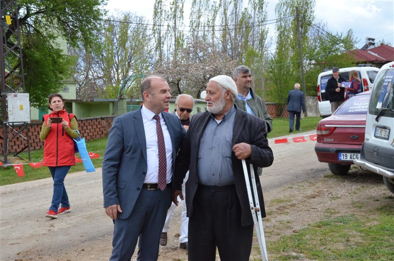 Kendisine Oy Toplar Gibi Çalıştı