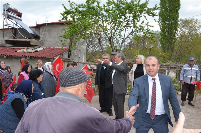 Kendisine Oy Toplar Gibi Çalıştı