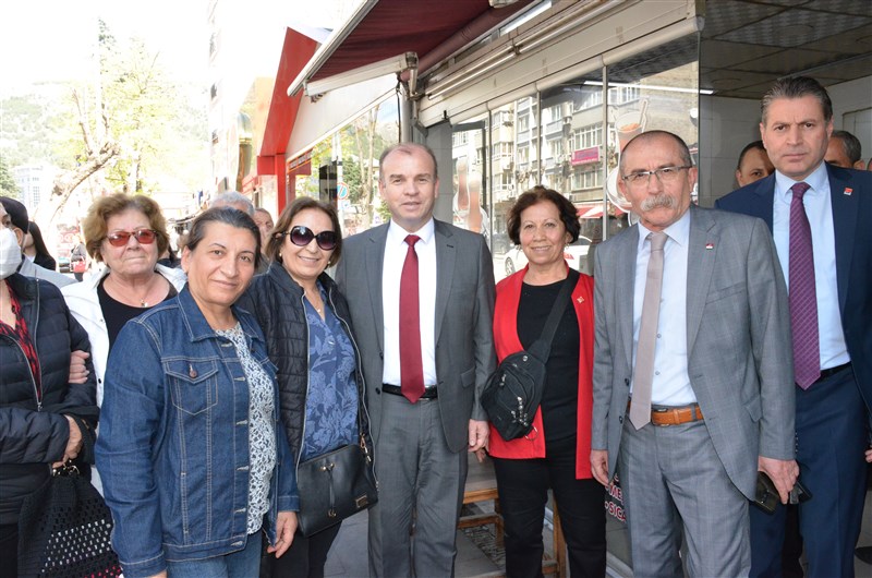 Kendisine Oy Toplar Gibi Çalıştı