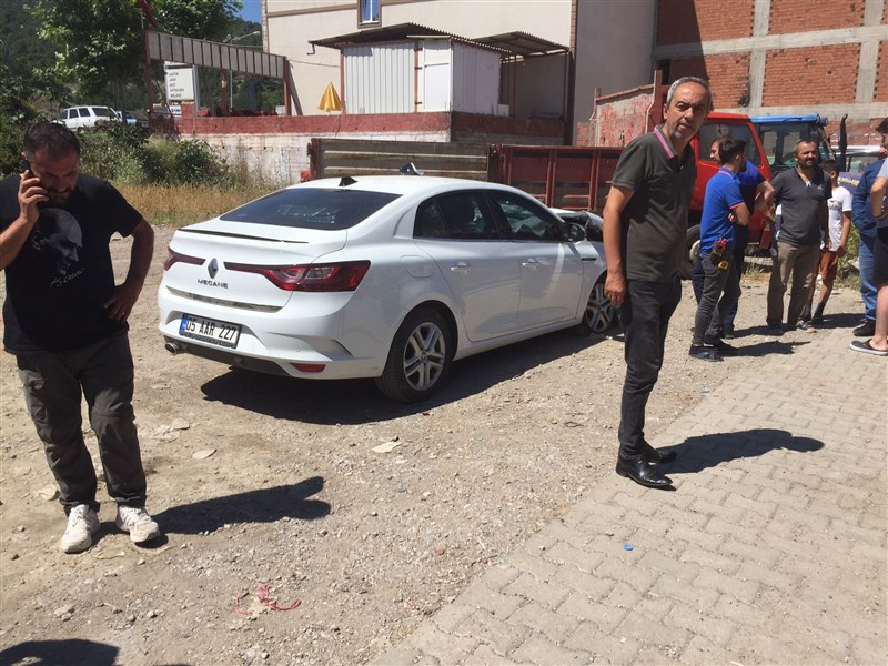 Taşova’da Otomobil Yayaya Çarptı