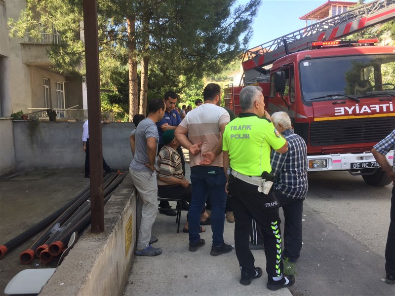 Taşova’da Yangın Yürekleri Ağıza Getirdi.