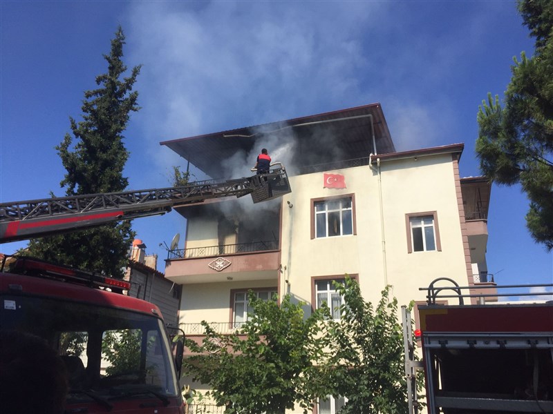 Taşova’da Yangın Yürekleri Ağıza Getirdi.