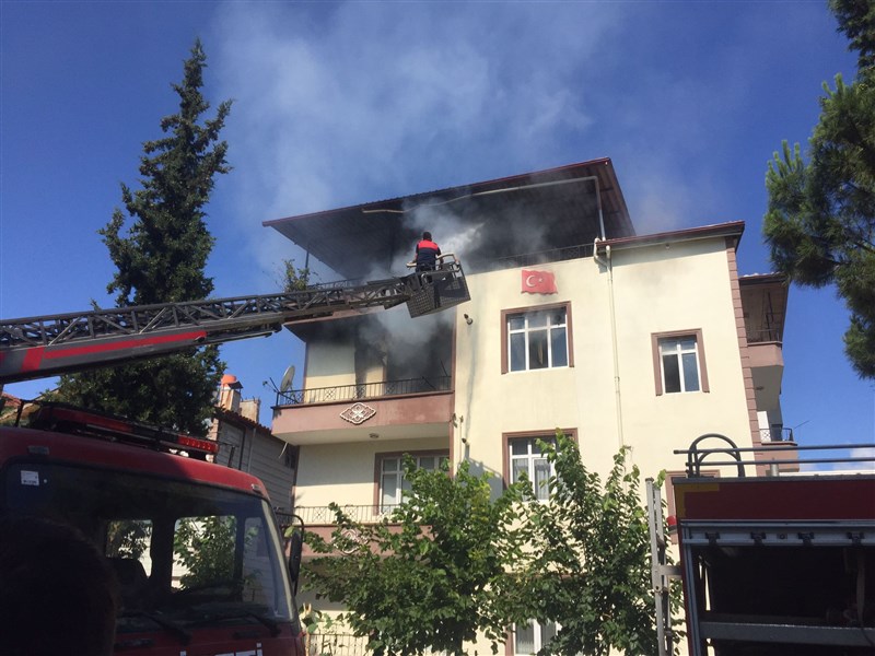 Taşova’da Yangın Yürekleri Ağıza Getirdi.