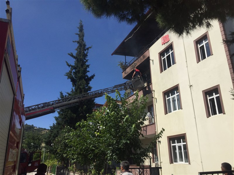 Taşova’da Yangın Yürekleri Ağıza Getirdi.