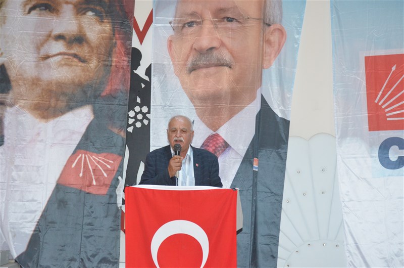 CHP Göynücek İlçe Kongresi'nde Ercan Karamelek Başkan Seçildi.