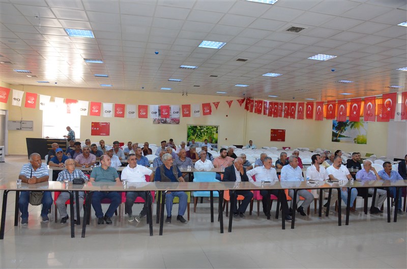 CHP Göynücek İlçe Kongresi'nde Ercan Karamelek Başkan Seçildi.