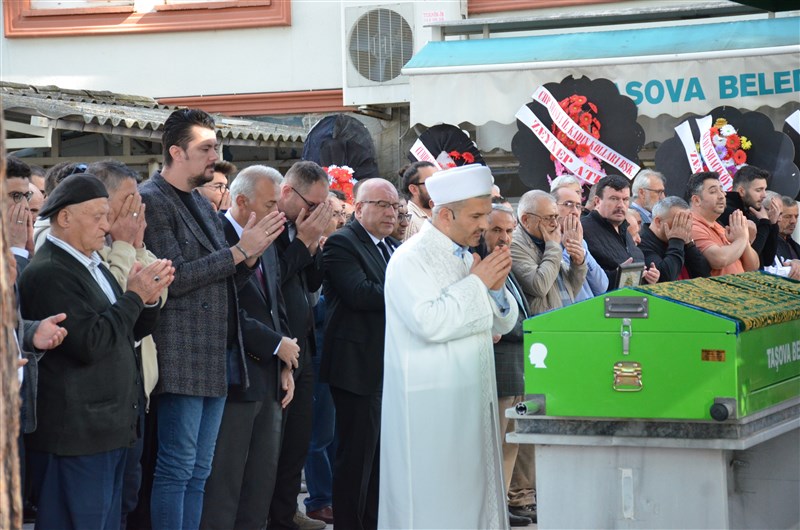 Genç Avukat Toprağa Veridi