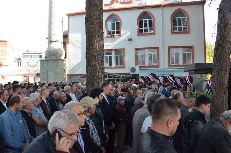 Genç Avukat Toprağa Veridi
