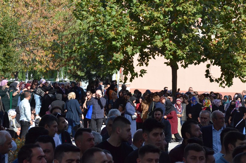 Genç Avukat Toprağa Veridi