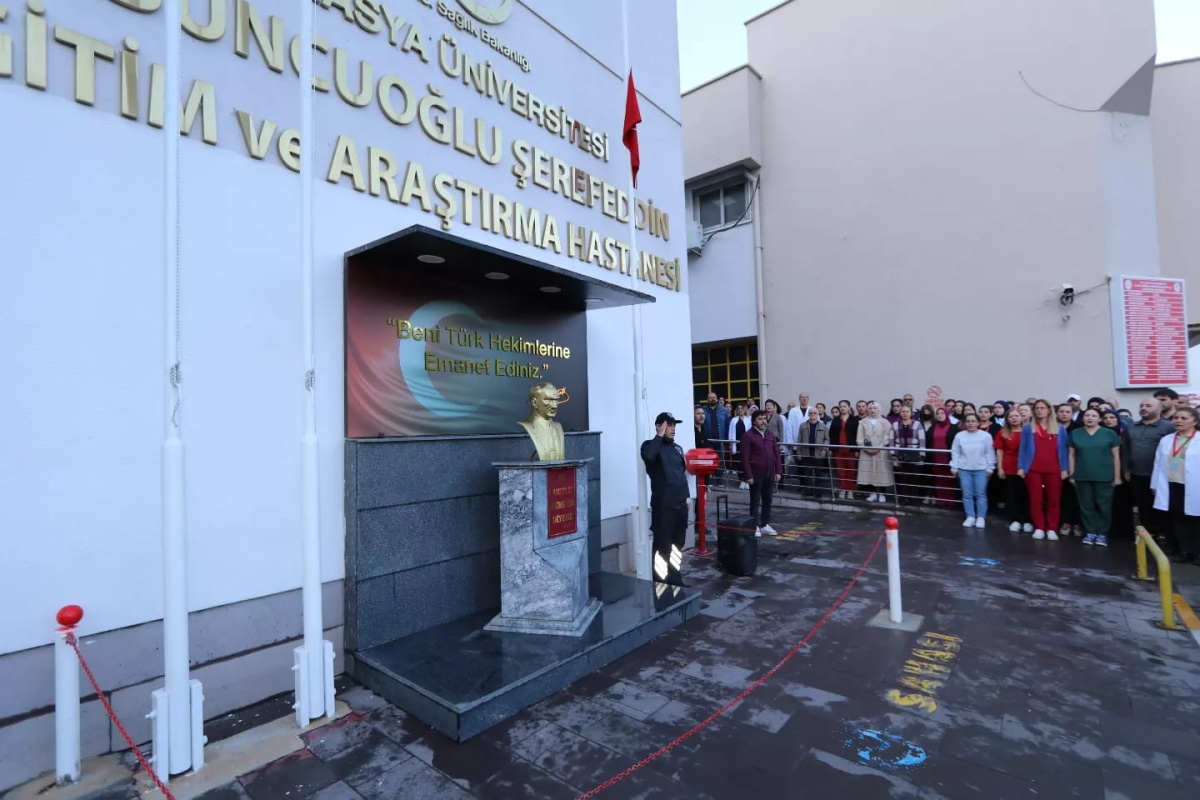 Saat 9’u 5 Geçe Türkiye’de Hayat Durdu