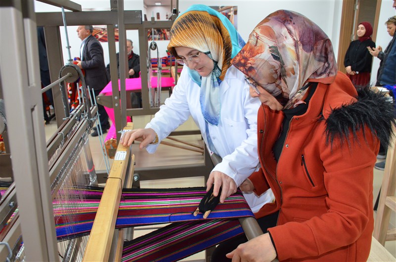 Cecim Sanatı Taşova’da Hayat Buluyor