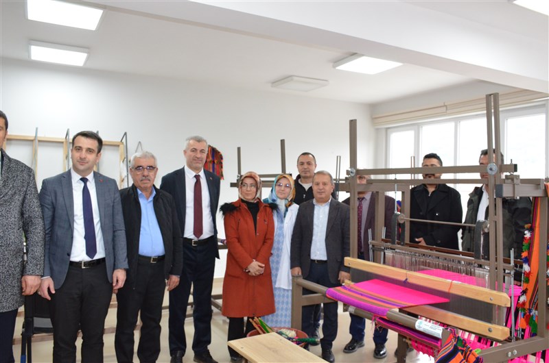 Cecim Sanatı Taşova’da Hayat Buluyor