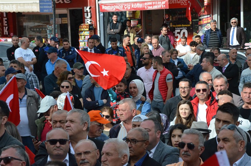 Efsane Başkan Alp Kargı ‘’Muazzam insanlara belediye başkanlığı yaptığım için çok şanslı ve gururluyum’’