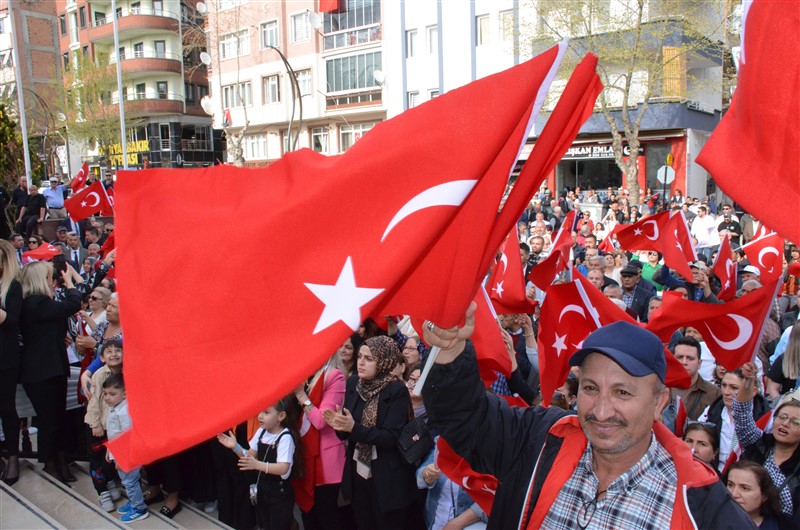 Efsane Başkan Alp Kargı ‘’Muazzam insanlara belediye başkanlığı yaptığım için çok şanslı ve gururluyum’’
