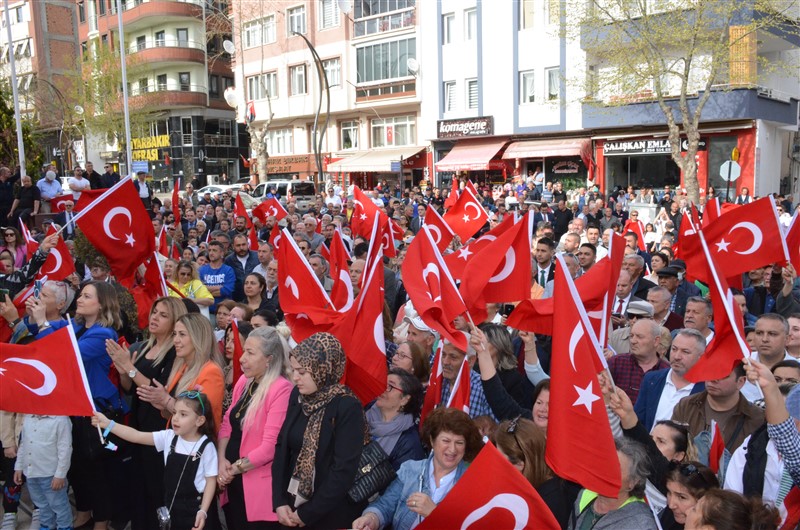 Efsane Başkan Alp Kargı ‘’Muazzam insanlara belediye başkanlığı yaptığım için çok şanslı ve gururluyum’’