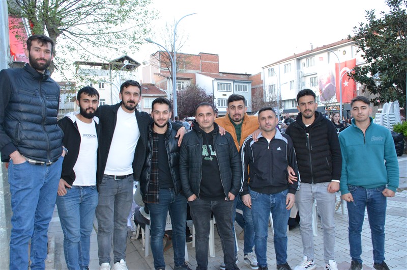 İFTAR PROGRAMINA BEŞ BİNDEN FAZLA VATANDAŞ KATILDI