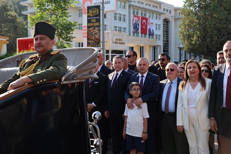Cumhuriyetin Doğduğu Şehirde Gurur Günü: Amasya Uluslararası Atatürk Kültür ve Sanat Festivali Başladı!