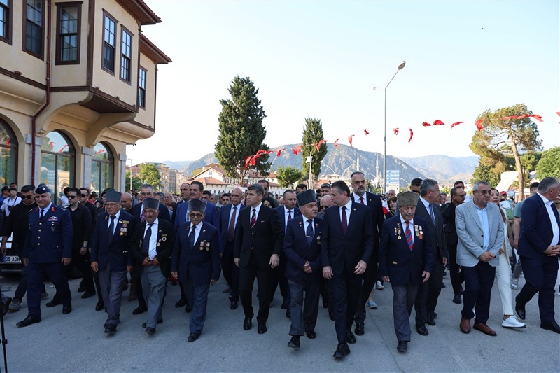 Cumhuriyetin Doğduğu Şehirde Gurur Günü: Amasya Uluslararası Atatürk Kültür ve Sanat Festivali Başladı!
