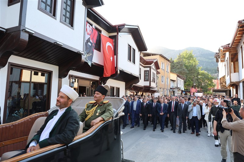 Cumhuriyetin Doğduğu Şehirde Gurur Günü: Amasya Uluslararası Atatürk Kültür ve Sanat Festivali Başladı!