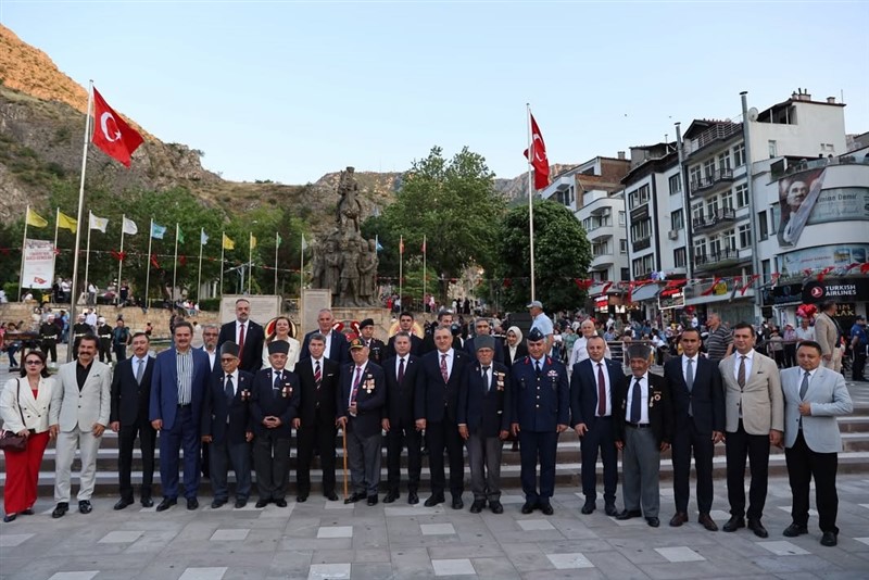 Cumhuriyetin Doğduğu Şehirde Gurur Günü: Amasya Uluslararası Atatürk Kültür ve Sanat Festivali Başladı!
