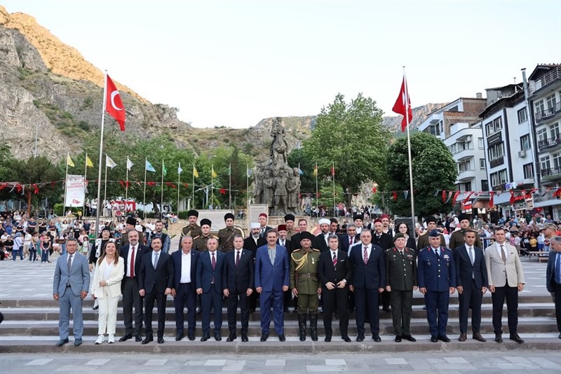 Cumhuriyetin Doğduğu Şehirde Gurur Günü: Amasya Uluslararası Atatürk Kültür ve Sanat Festivali Başladı!