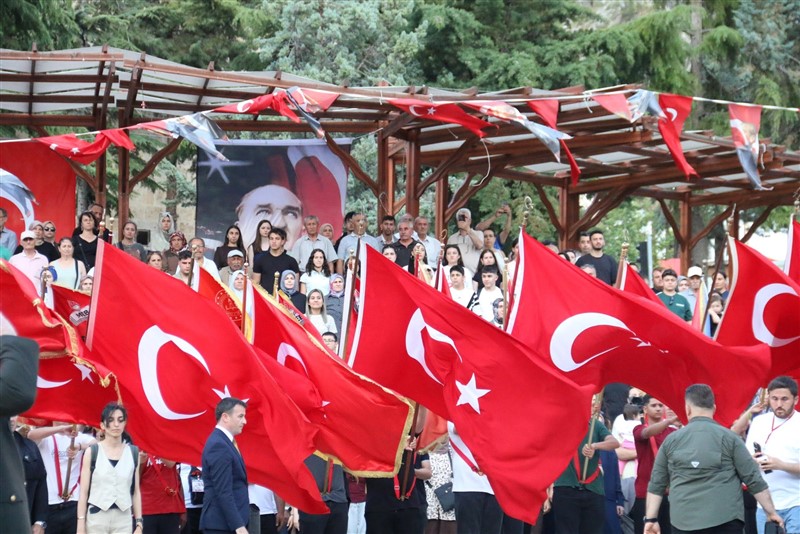 Cumhuriyetin Doğduğu Şehirde Gurur Günü: Amasya Uluslararası Atatürk Kültür ve Sanat Festivali Başladı!