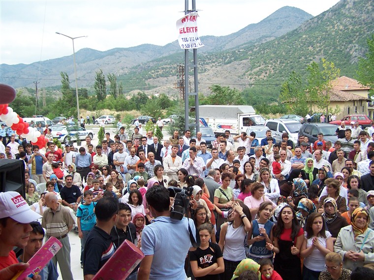 Özgür Mobilya Amasya Mağazası açılışı