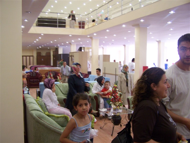 Özgür Mobilya Amasya Mağazası açılışı
