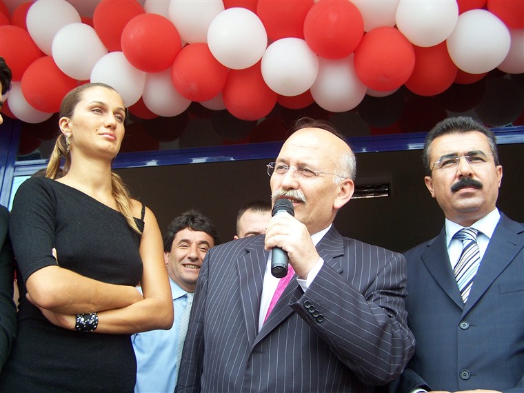 Özgür Mobilya Amasya Mağazası açılışı