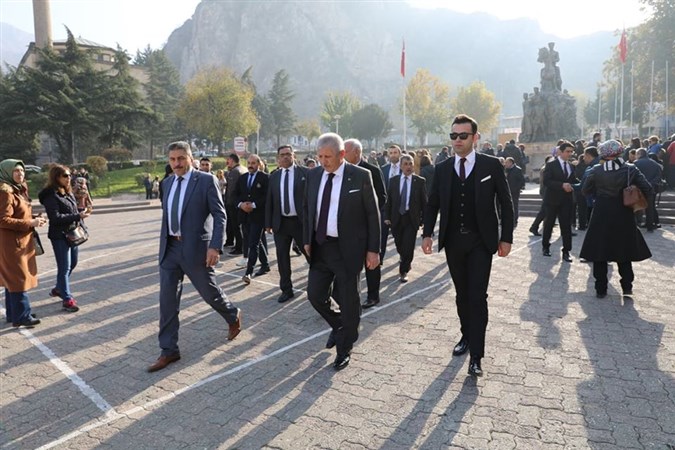  Amasya'da 'Öğretmen Günü Şenlik Yürüyüşü'