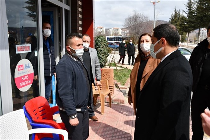 Vali Masatlı, Gümüşhacıköy'de Kovid-19 Denetimine Katıldı