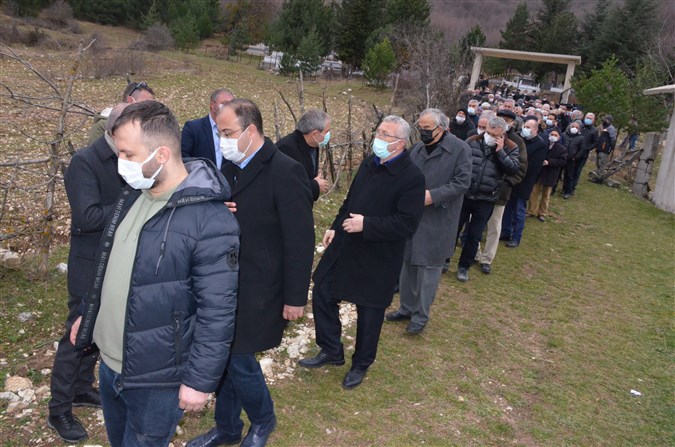Milletvekili Zeybek'in Babası Son Yolculuğuna Uğurlandı
