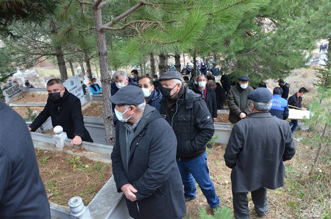 Milletvekili Zeybek'in Babası Son Yolculuğuna Uğurlandı