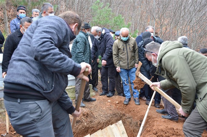 Milletvekili Zeybek'in Babası Son Yolculuğuna Uğurlandı