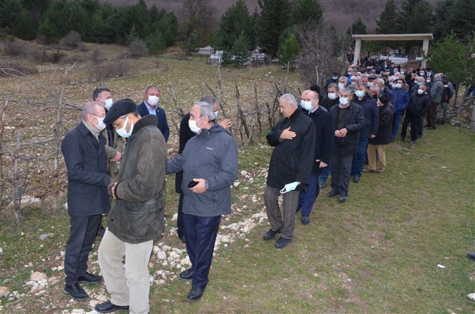 Milletvekili Zeybek'in Babası Son Yolculuğuna Uğurlandı