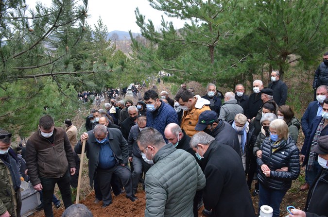 Milletvekili Zeybek'in Babası Son Yolculuğuna Uğurlandı